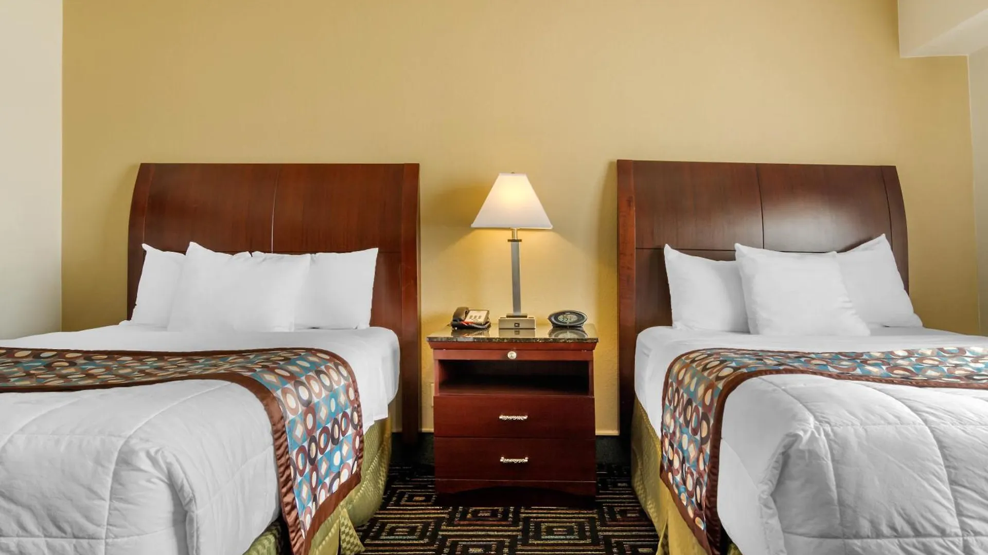 Inn At The Highland Denver Downtown 3*,
