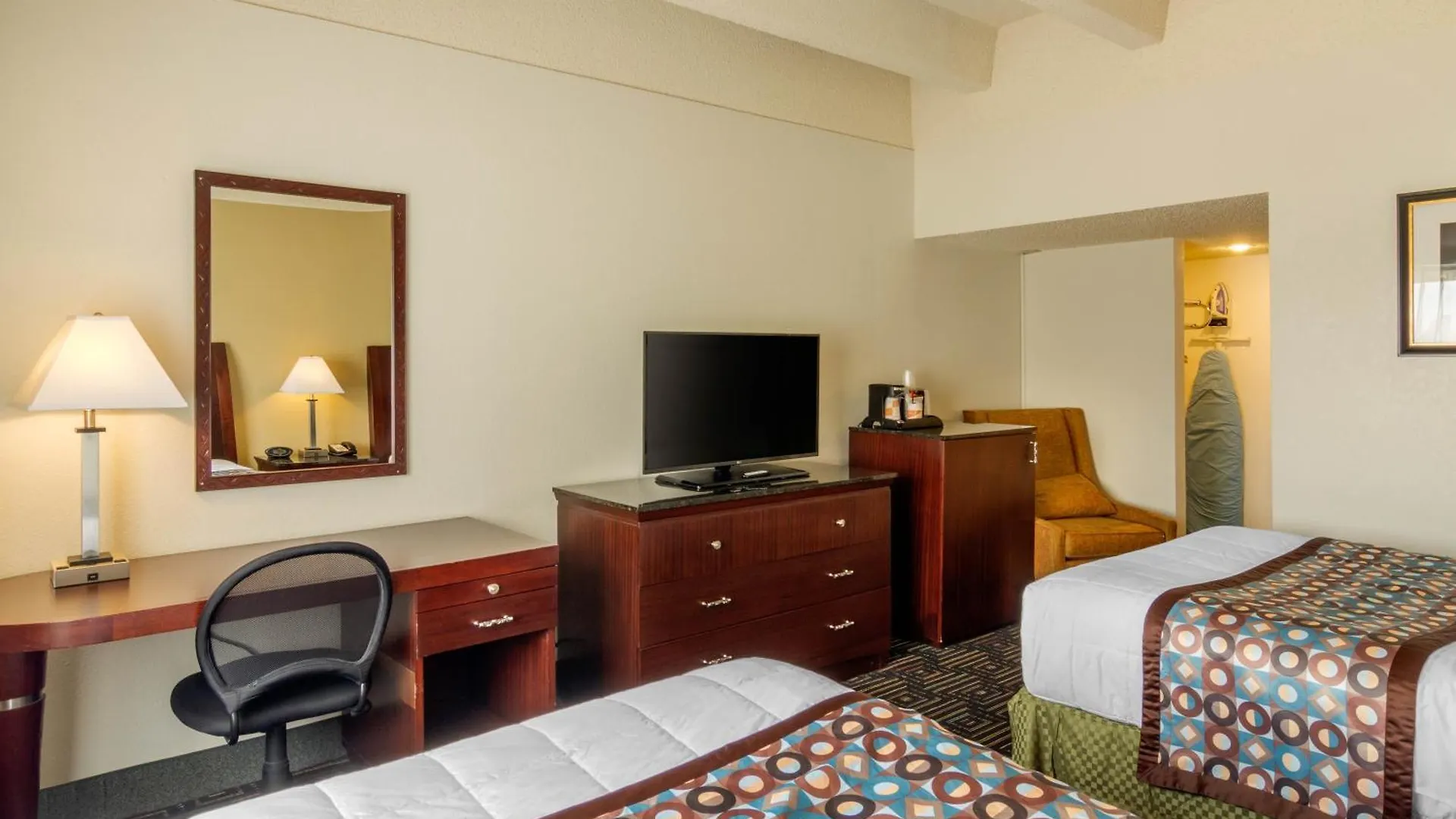 Inn At The Highland Denver Downtown Hotel